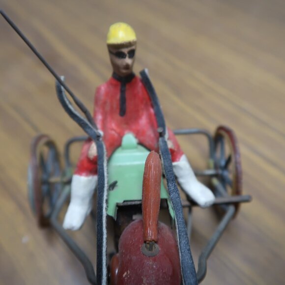 Arabian Tin Harness Racing Wind-Up Toy with Key - Picture 7 of 11